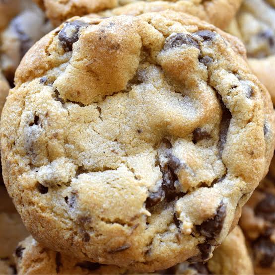 Chocolate chip cookie